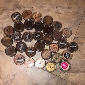 Bare minerals lot